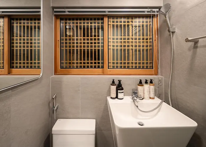 Luxury Hanok On169 * 서울특별시